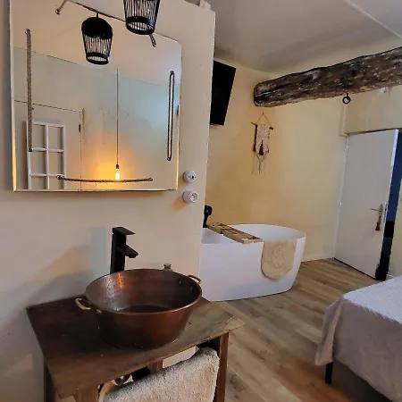 D'hotes Gard Bed & Breakfast