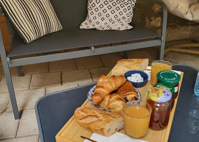 D'hotes Gard 3* Meynes